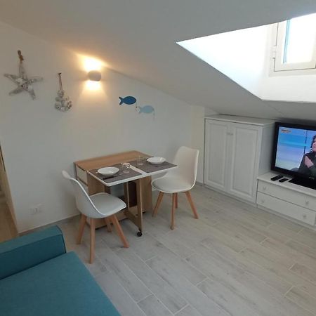 Monolocale Mansarda A Porto Santo Stefano Argentario Apartment Luaran gambar