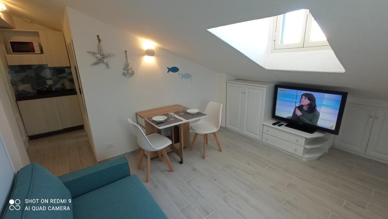 Monolocale Mansarda A Porto Santo Stefano Argentario Apartment Luaran gambar